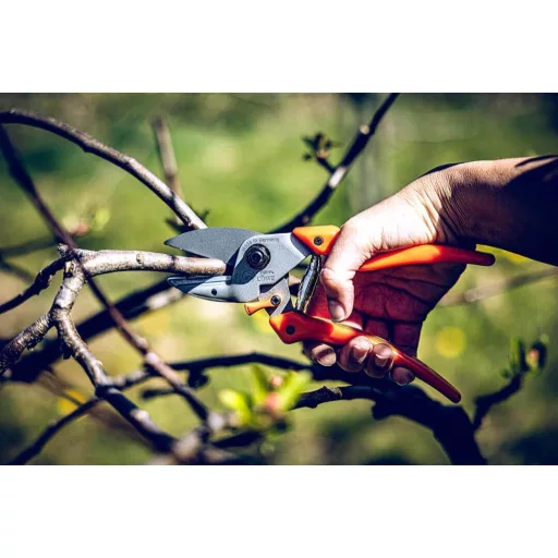 LÖWE 6.107 rávágó metszőolló